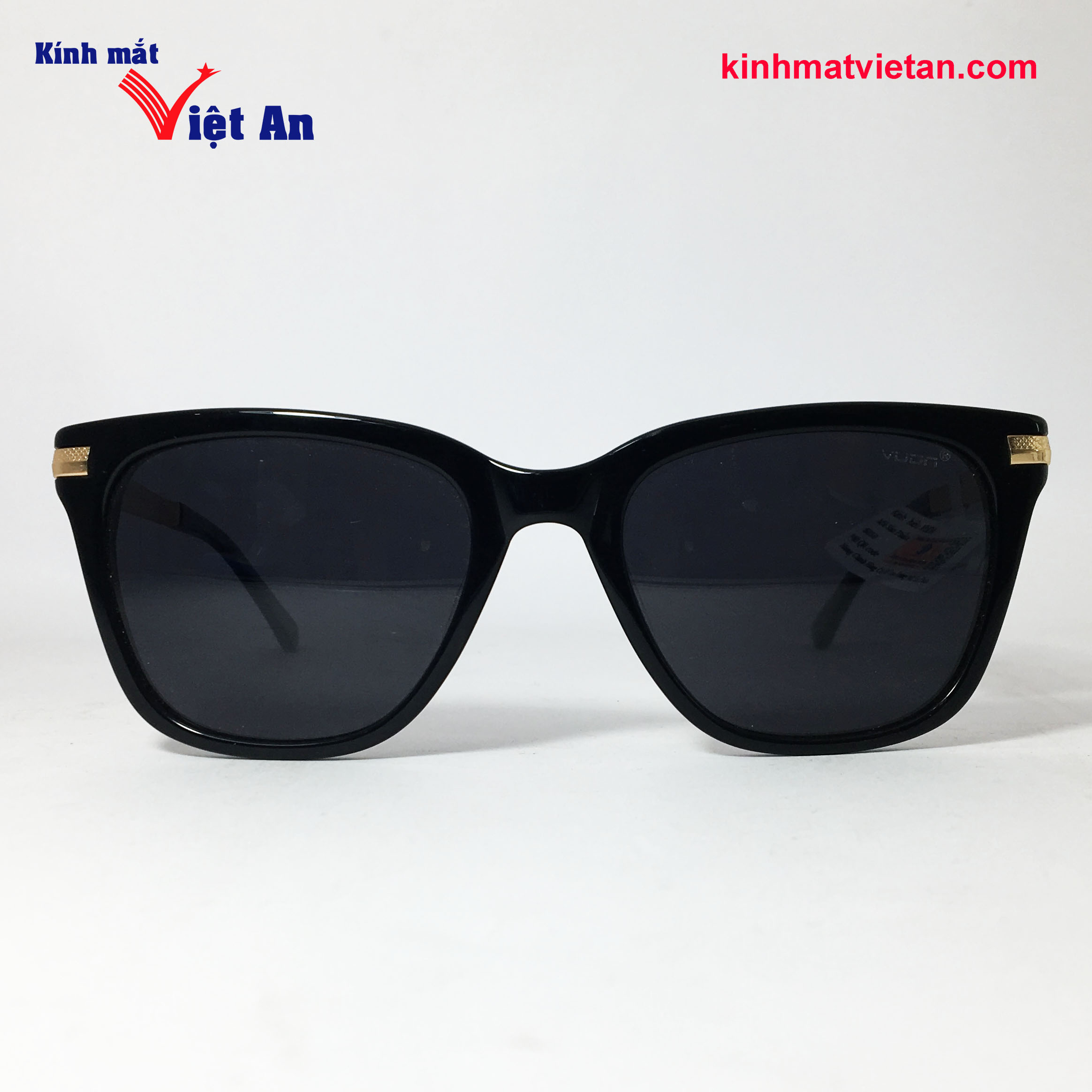 IMG_2484-copy.jpg IMG_2484-copy.jpg